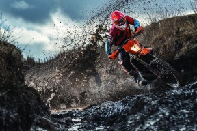 爱游戏在线登录入口-奥康纳的全场指挥，带领袋鼠队从逆境中走向胜利，奥康纳生平